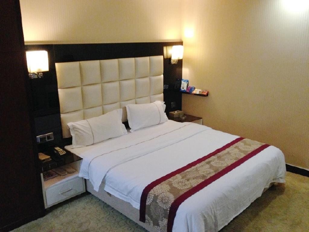 Tianguo Times Hotel Foshan Habitación foto